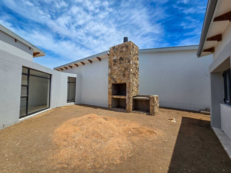 3 Bedroom Property for Sale in Stilbaai Wes Western Cape